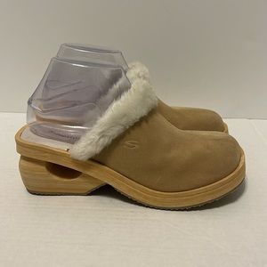 Something Else from Skechers Clogs Y2K Women’s 7.5 Leather Faux Fur Slip On Heel